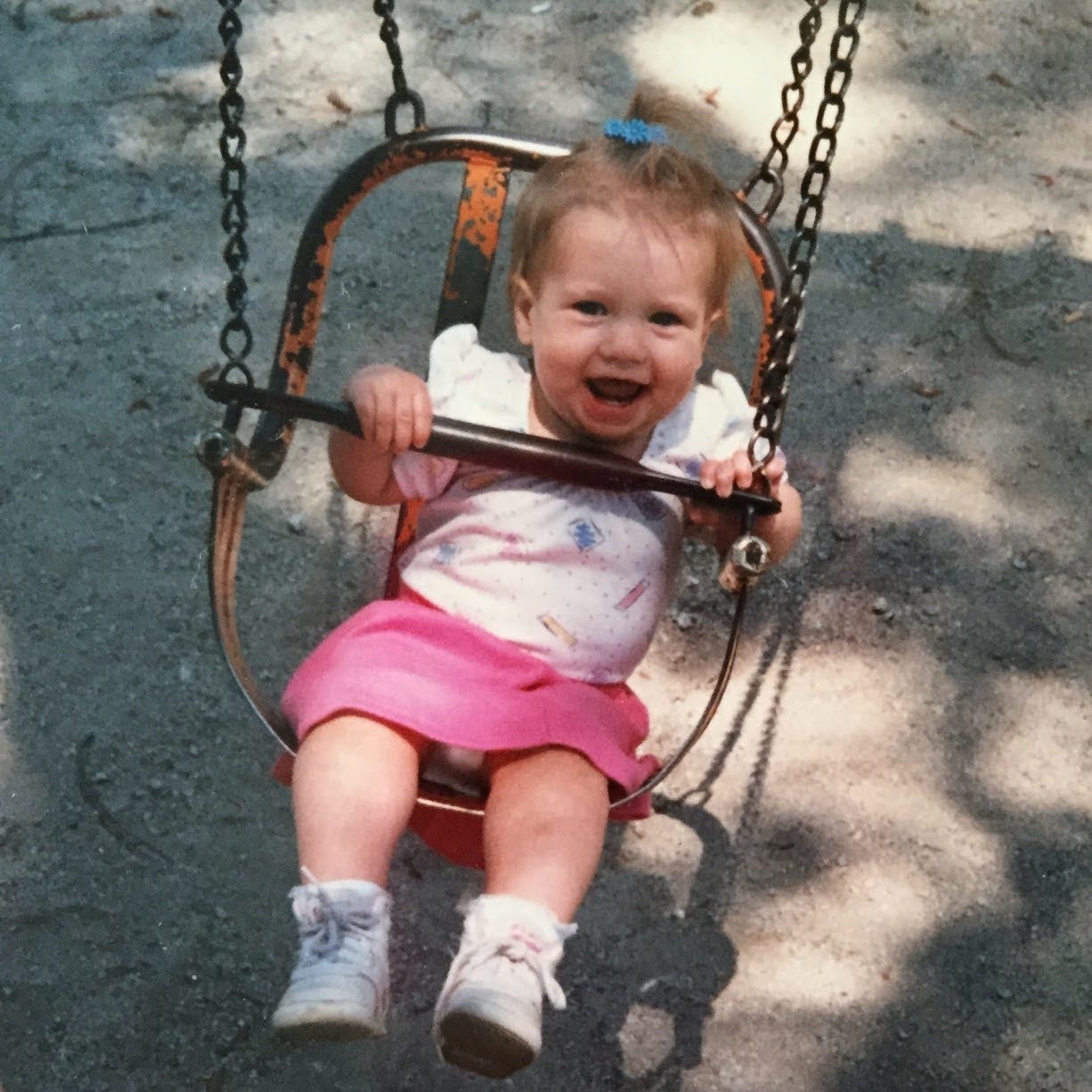 Erin baby swing